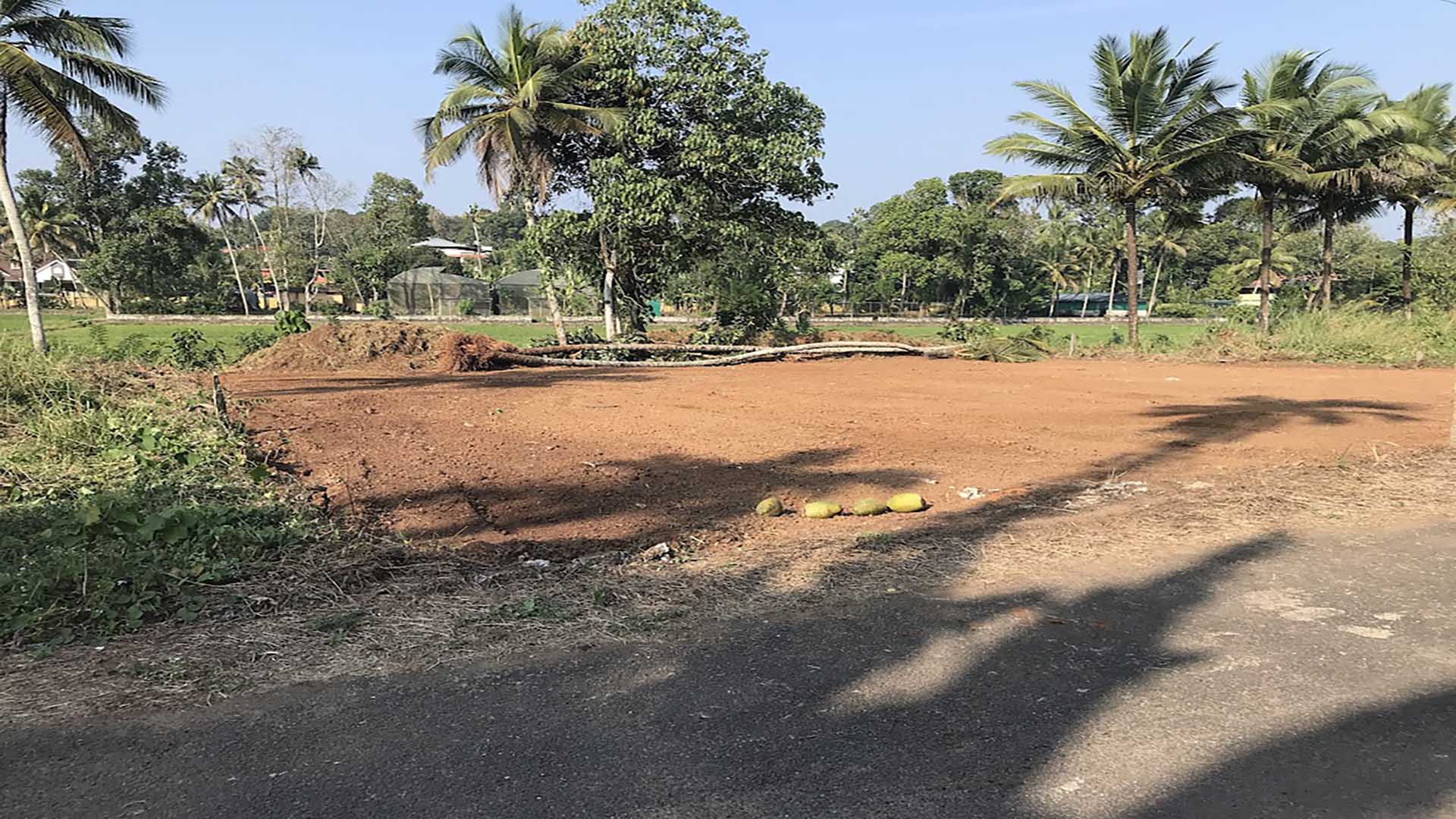 Low price house plot for sale in Thiruvalla below 28 lakhs.