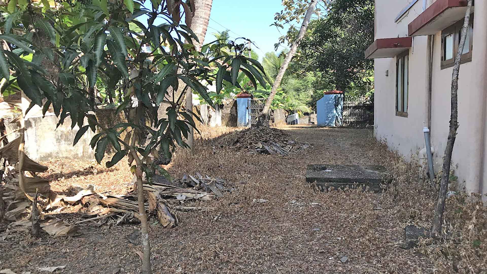 Heavy vehicle access gate for Karthika Road property