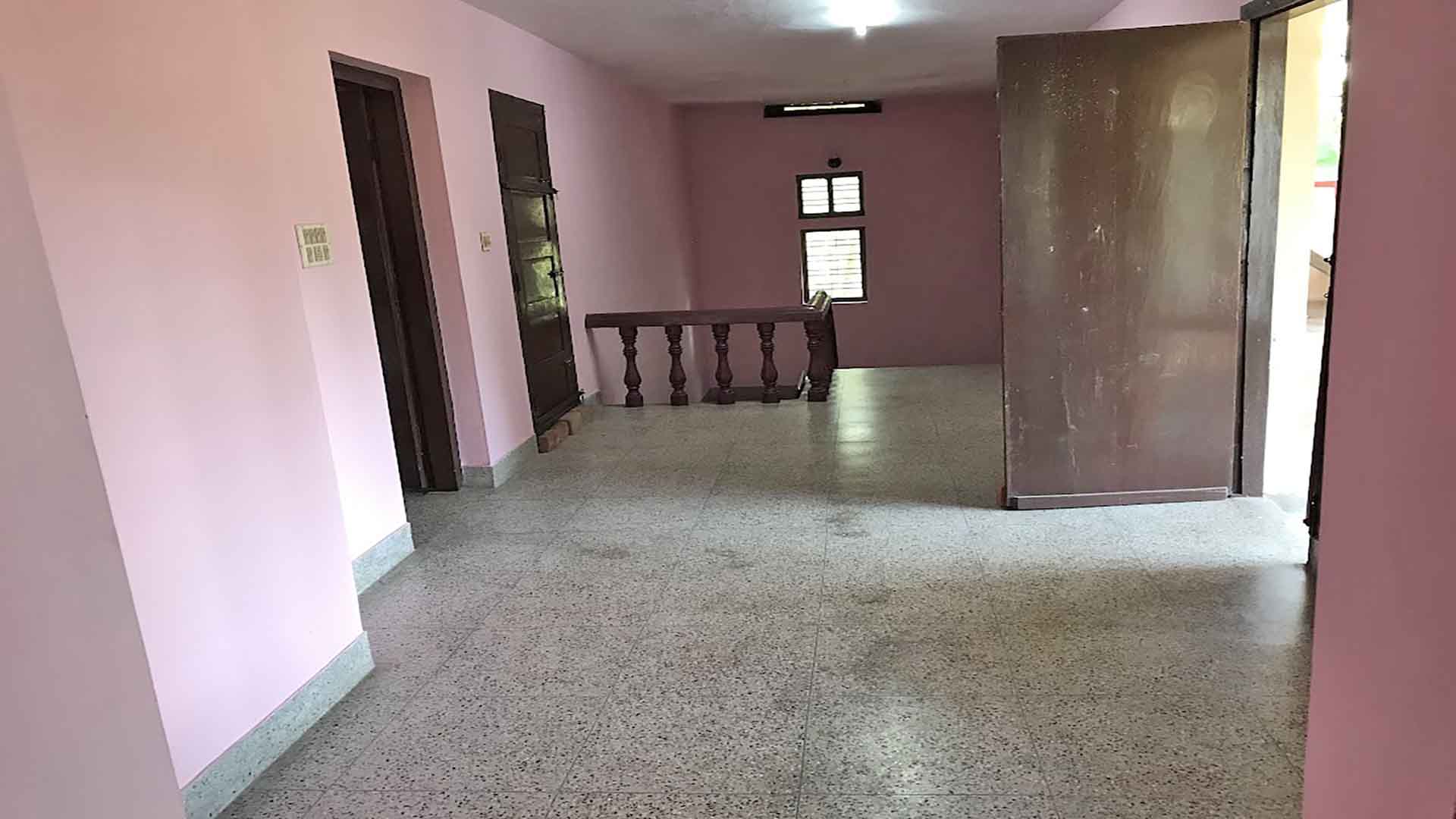 Upper floor landing and hallway of Chengannur house