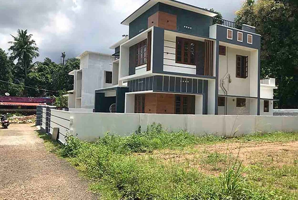 4 BHK modern house for sale in Kumbanad, Thiruvalla, Kerala, India - Eastview Property