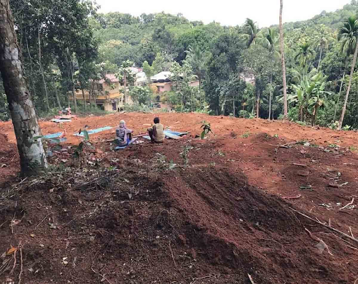 Elevated, cleared plot of land, 60 cent with red soil available for sale near Komattu Junction, Puramattom